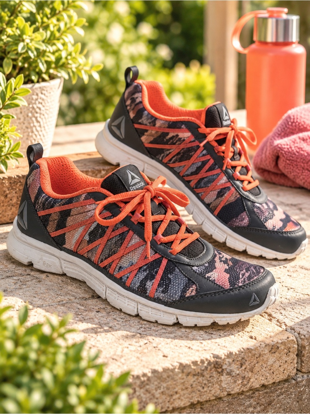 Reebok Speedlux Women’s Running Shoes Camo Orange Black | Size 8